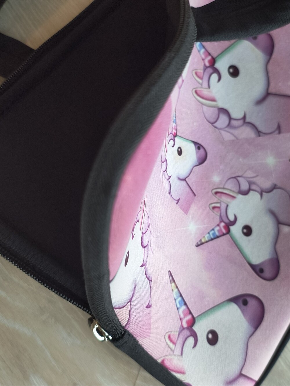 Kids Computer Bag/Case - Picture 2 of 7